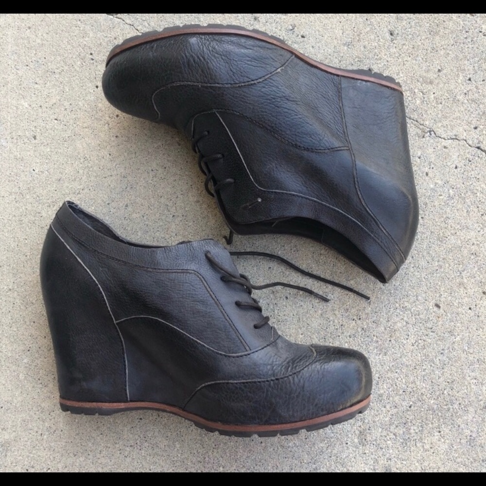 Kork -Ease Lace Up Wedge Bootie